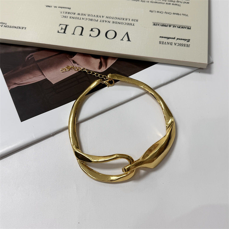 Thick Buckle Female Light Luxury Minority Clavicle Necklace