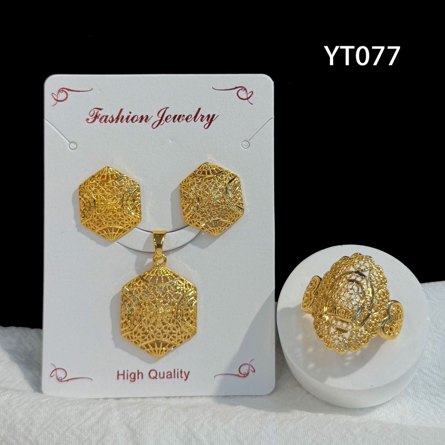 Gilding Hollow Pattern Niche Design Disc Pendants
