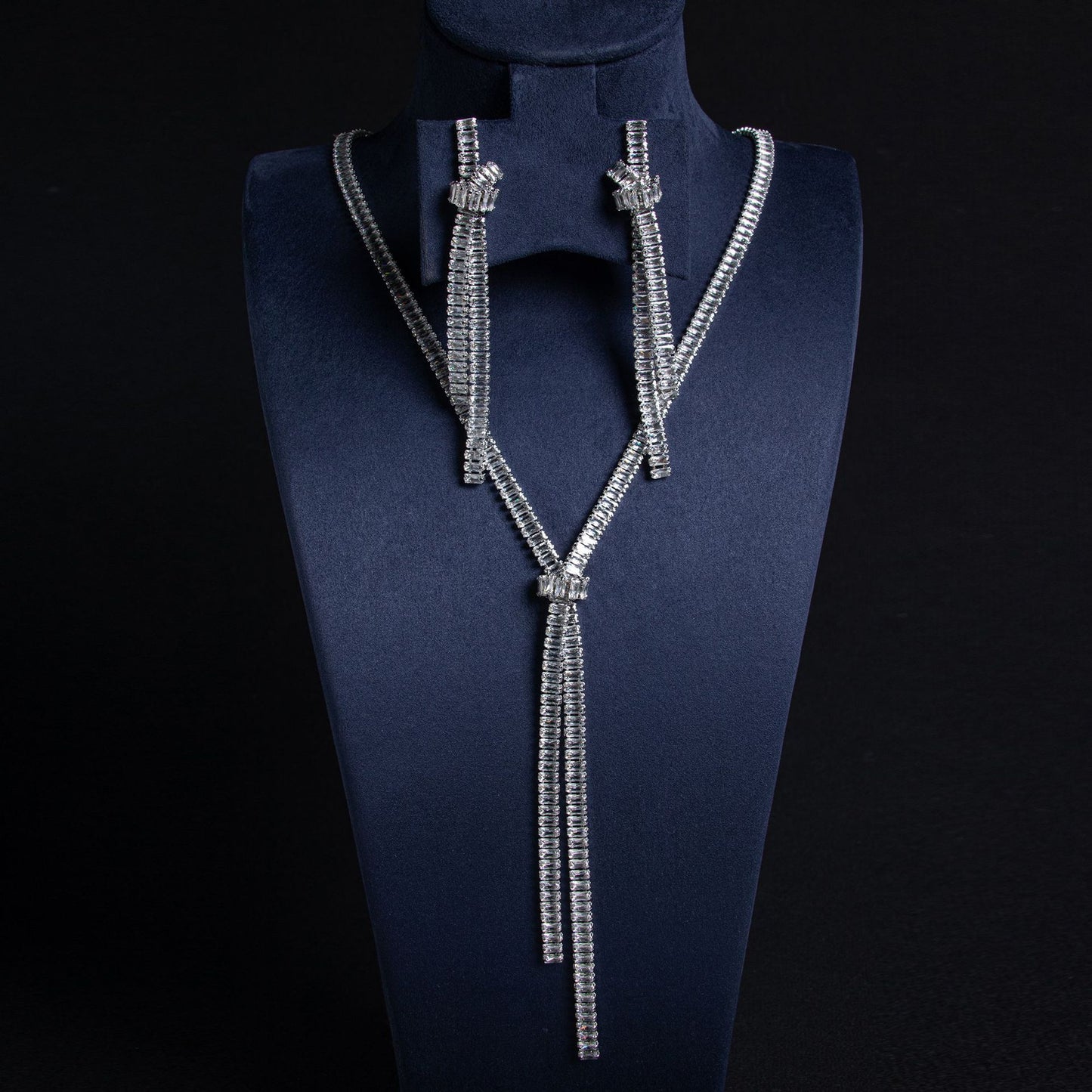 Women's Beauty Claw Chain Zircon Simple Geometric Box Banquet Dress Luxury Rings