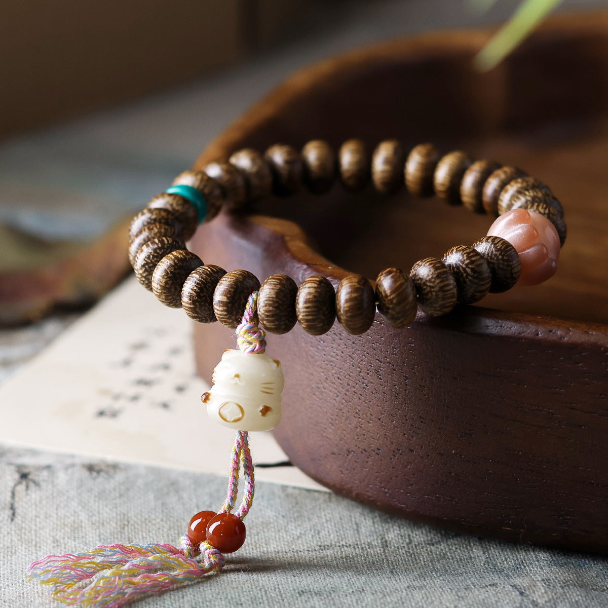 Women's Vietnam Nha White Chess Nan Eaglewood Buddha Beads Bracelets