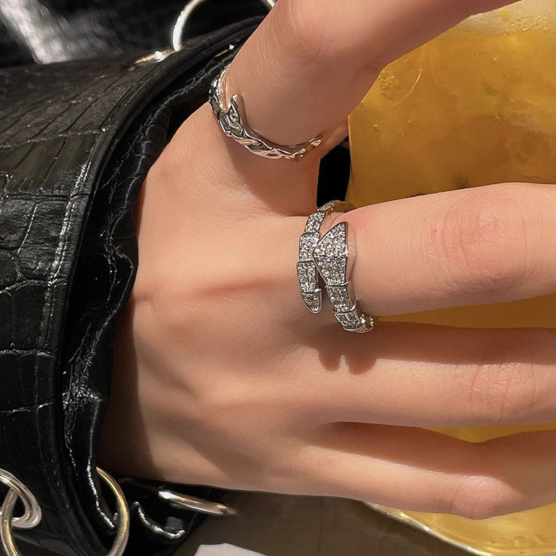 Tin Foil Cold Wind Design Female Irregular Light Luxury High-grade Ring