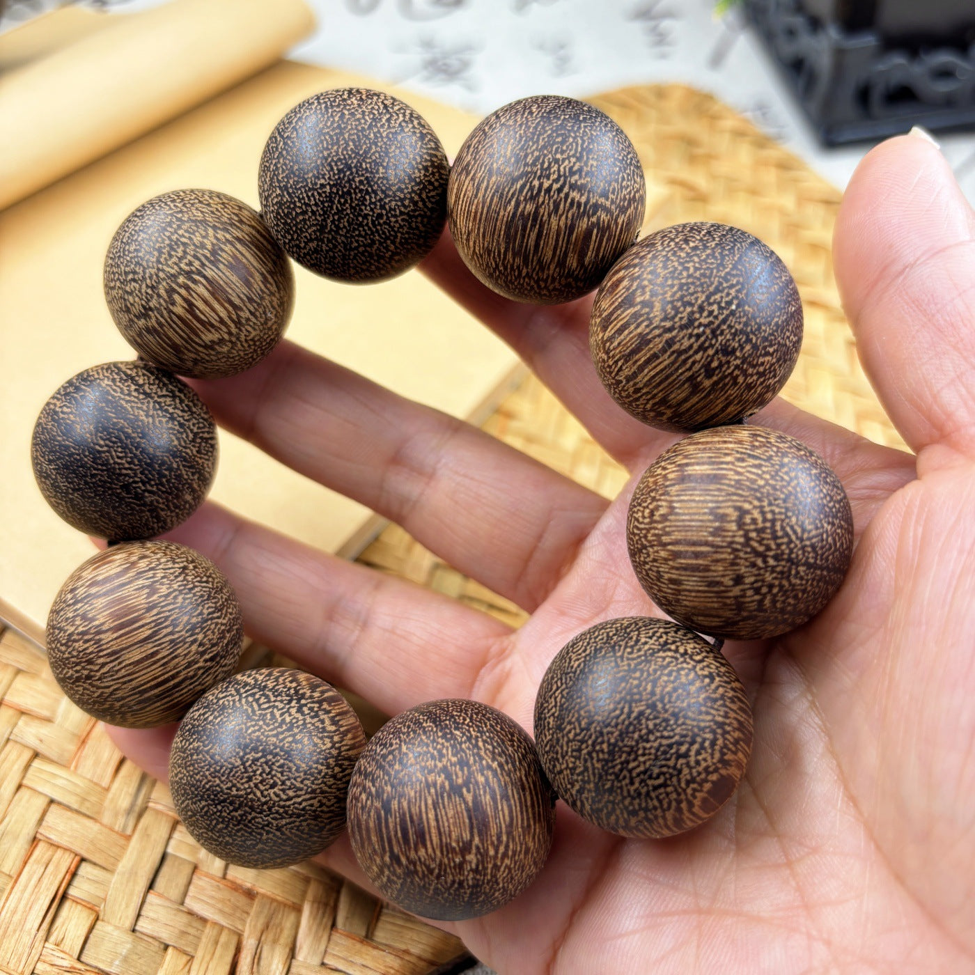 Women's & Men's Chinese Bai Eaglewood Small Door Frame Single Circle Crafts Buddha Bracelets
