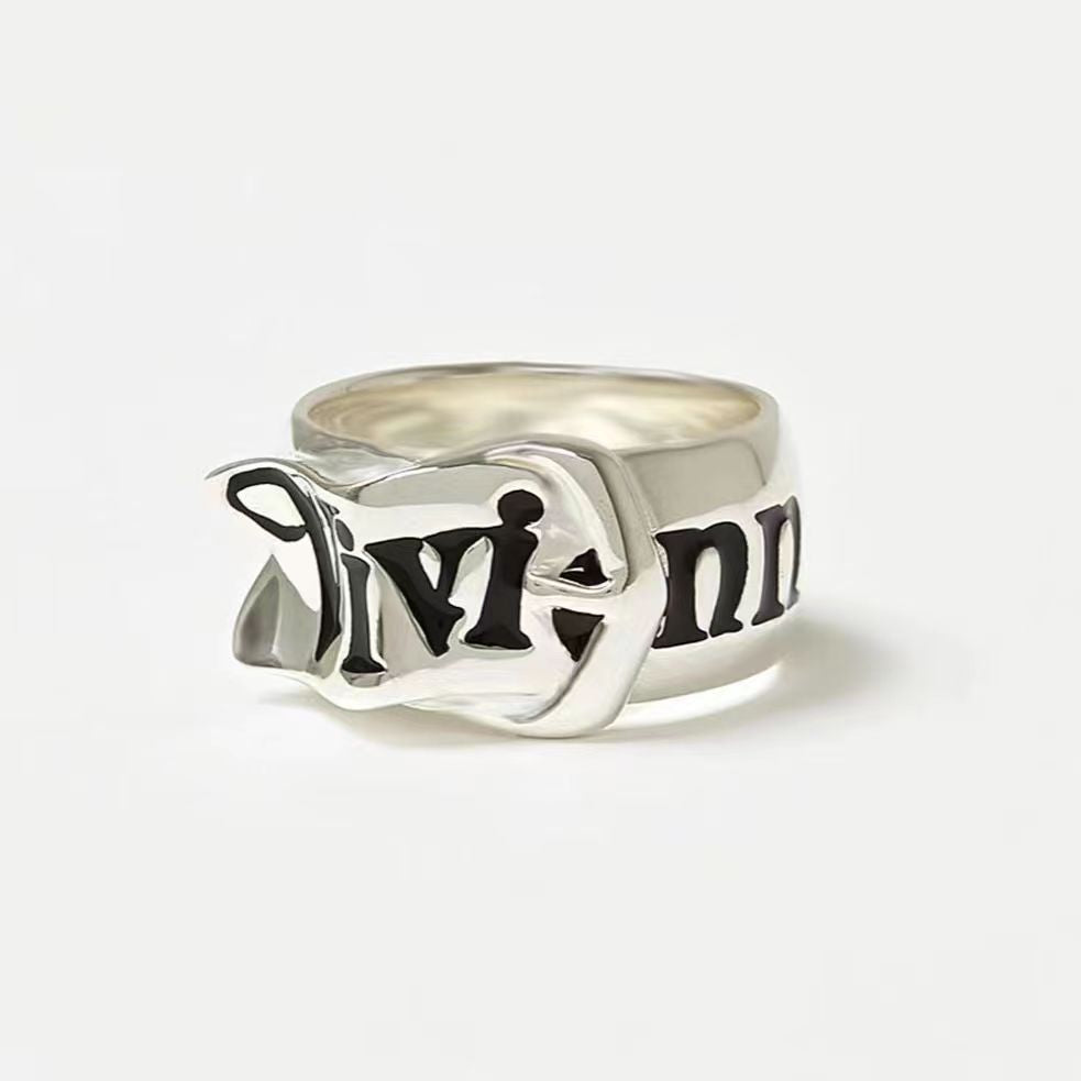 Queen Mother Classic Buckle Unique Punk Rings