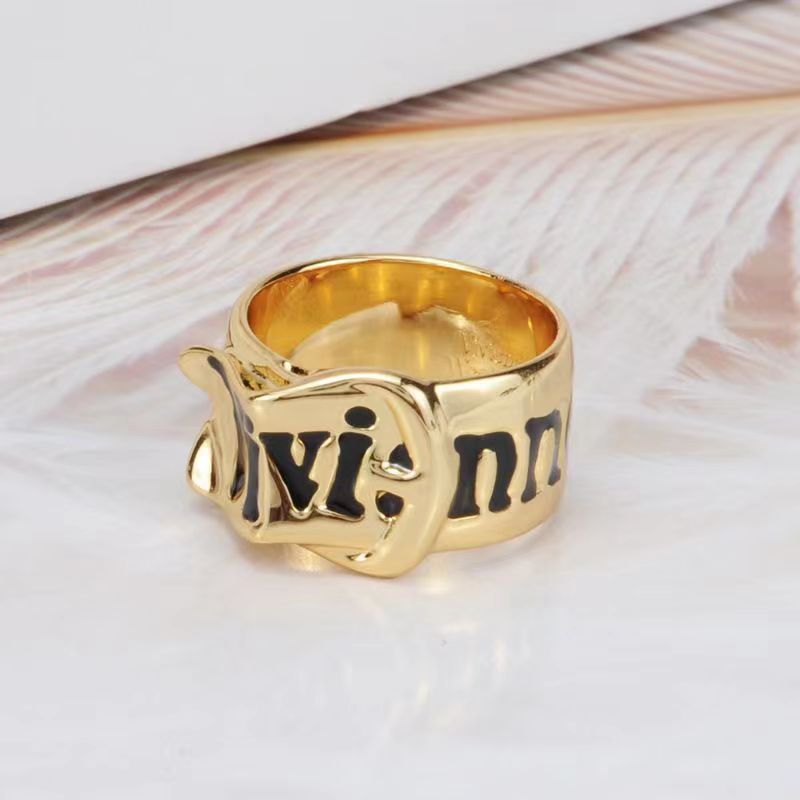 Queen Mother Classic Buckle Unique Punk Rings