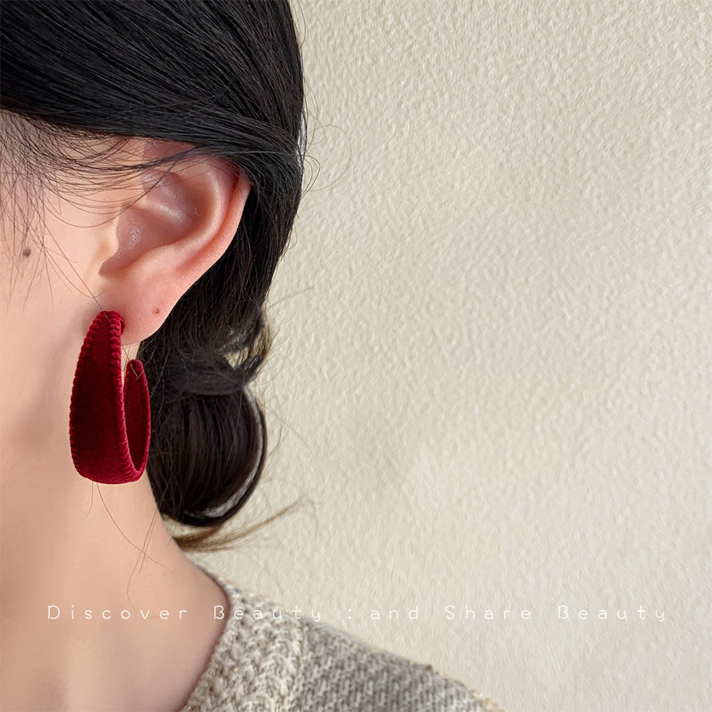 Women's French Style Wine Red Flocking Artistic Earrings