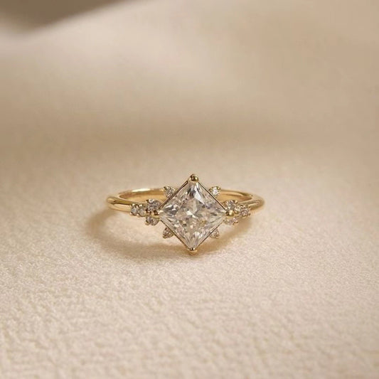 Inlaid Square Diamond Zircon Gold Engagement Ring