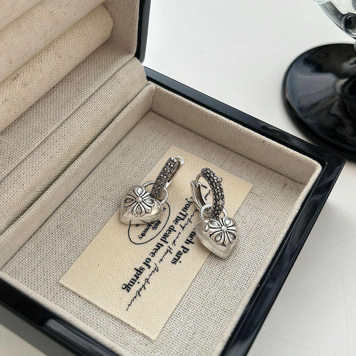 Style Flower-de-luce Heart Female Niche Design Unique Personality Retro Stud Earrings