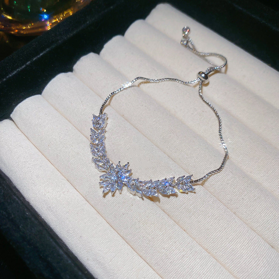 Women's Austrian Bright Gem Flower Light Luxury High-grade Court Style Fashion Bracelets