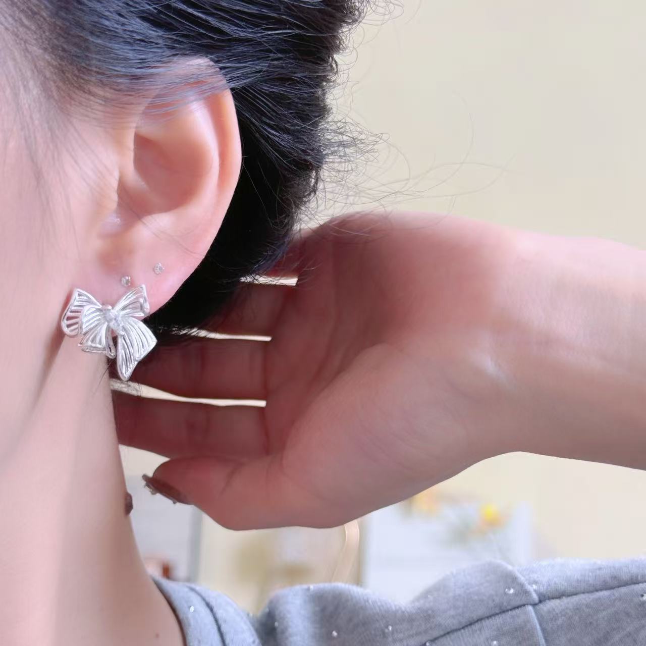 Out Bow Female Niche Unique Exquisite Gentle Earrings