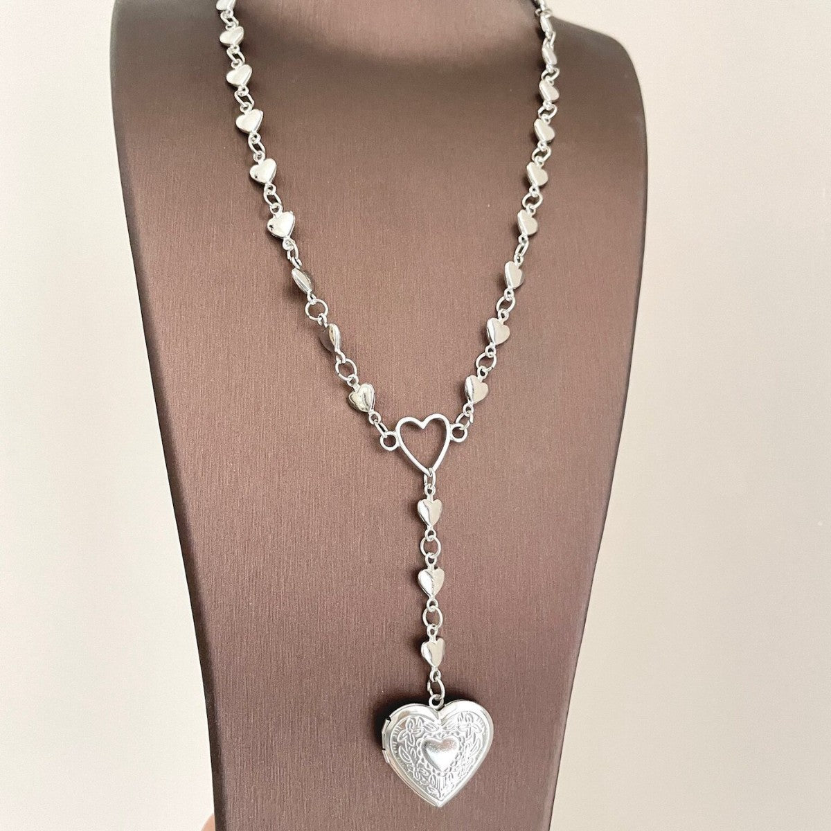 Women's Carved Heart Retro Design Long Clavicle Chain Matching Clothes Necklaces
