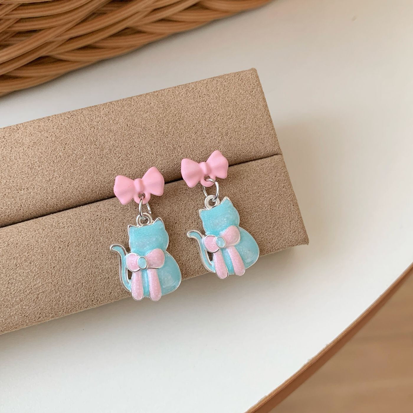 Women's Color Bow Cat Sier Needle Exquisite Sweet Fun Earrings