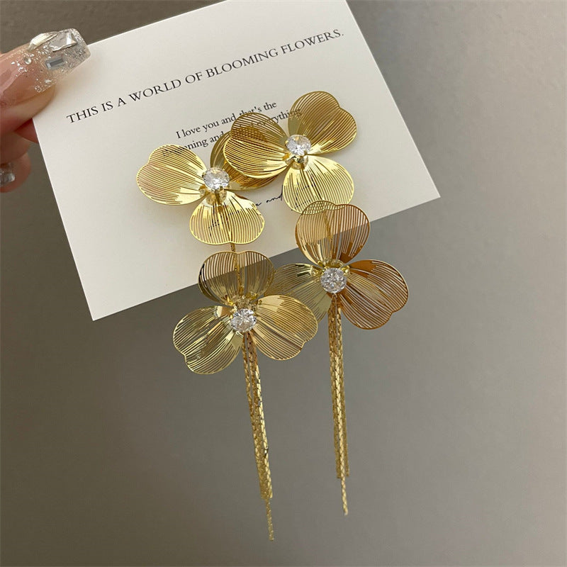 Feeling Matte Sier Bud Silk Screen Flower Female Needle Earrings