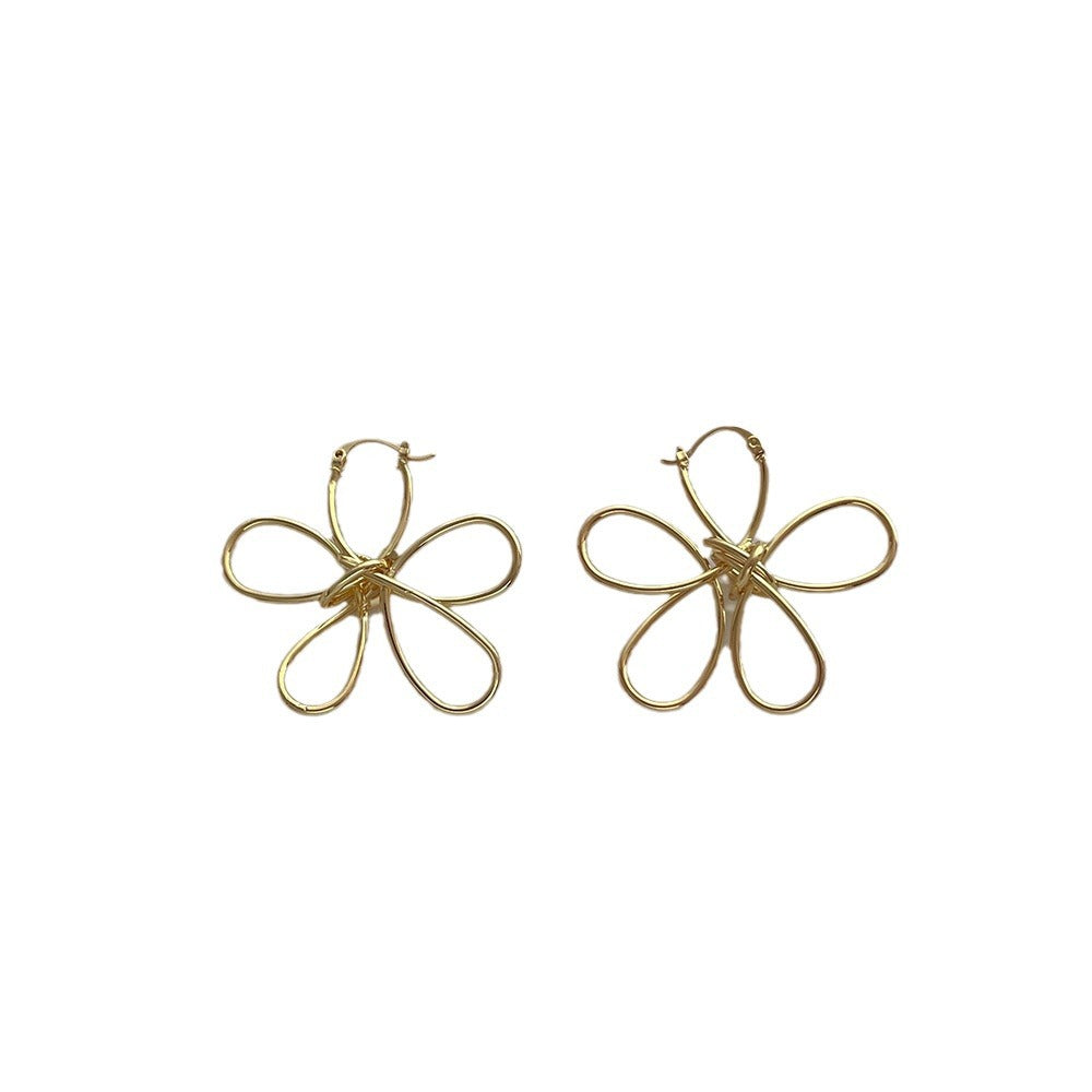Retro Minimalist Metal Lines Flower Ear Fashion Sense Design Earrings