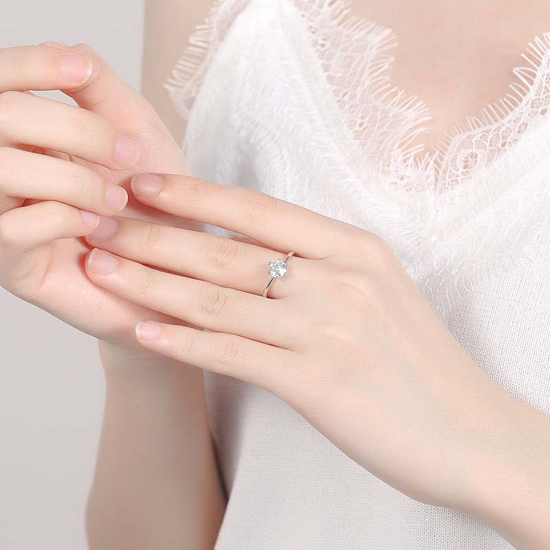 Streaming On Moissanite Female Affordable Luxury Fashion Rings