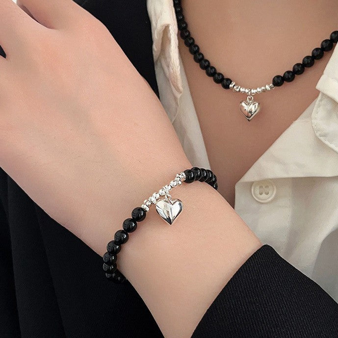 Light Luxury High-grade Black Beaded Love Niche Elegant Retro Design Necklaces