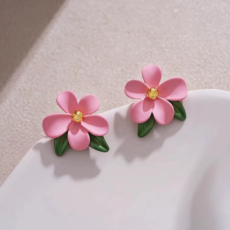 Yellow Unique Design Flower High-grade Retro French Niche Temperament Earrings