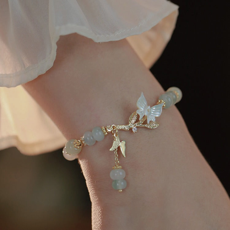 Dream Floating Chinese Style Jade White Lip Shell Light Luxury Bracelet