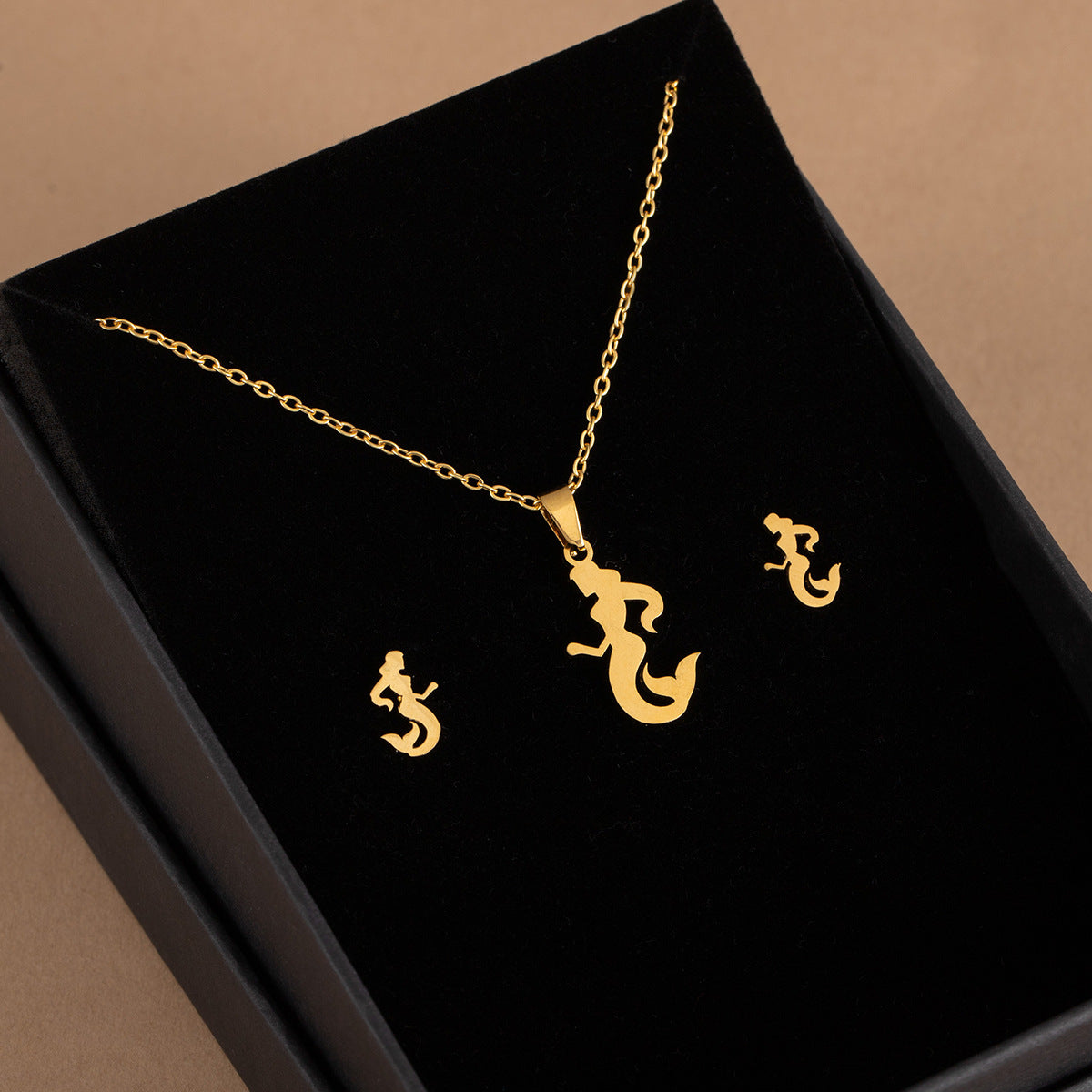 Stainless Steel Design Fashion Suit Metal Style Geometric Heart Necklaces