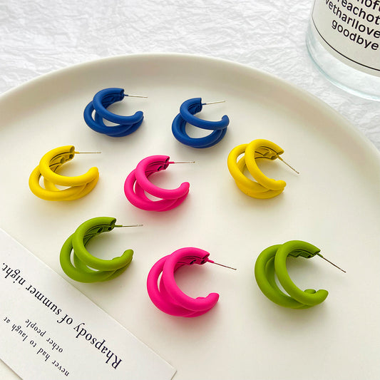 Women's Style Fresh Simple Shaped Retro Round Stud Earrings