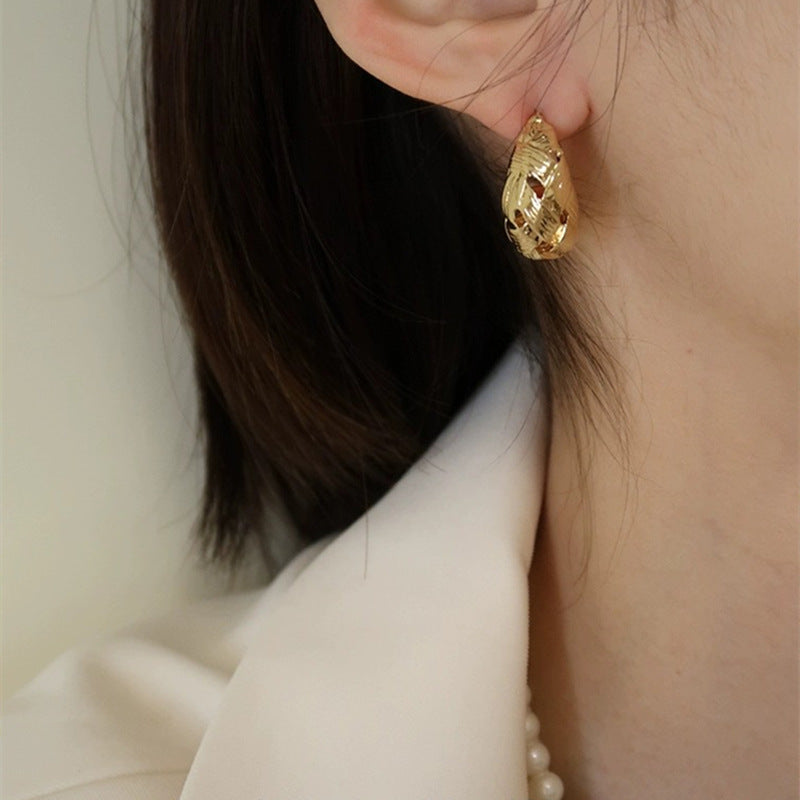 Vintage Weave Hollow Crescent Shaped Female Earrings
