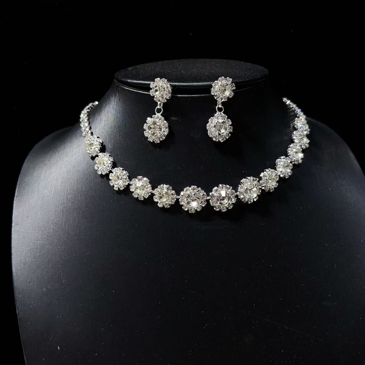 Women's Luxury Wedding Round Rhinestone Suit Jewelry Set