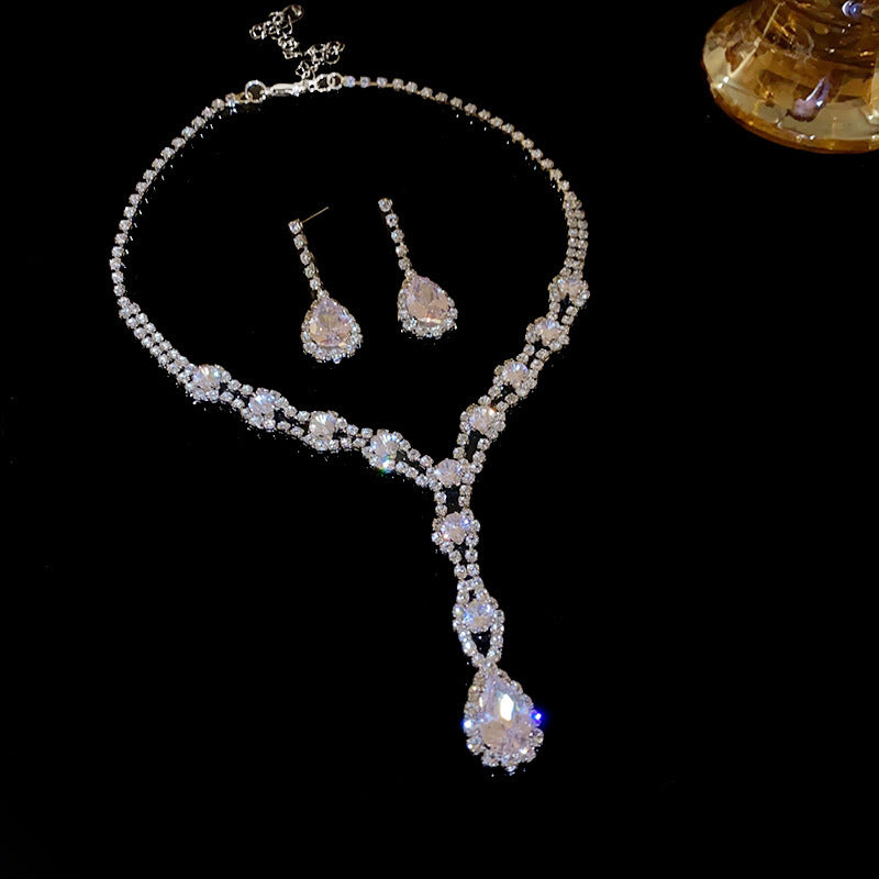 Diamond Geometric Suite Light Luxury Clavicle Jewelry Set