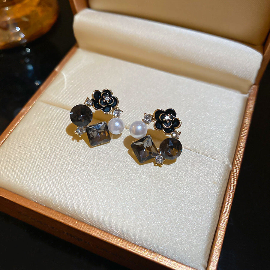 French Flash Zircon Flower Pearl Light Luxury Earrings