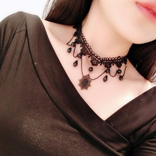 Women's Ornament Vintage Lace For Exaggerated Personalized Black Crystal Necklaces