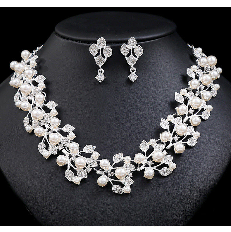 Women's Style Personality Pearl Suite Fashion Temperament Alloy Electroplated Bride Jewelry Set