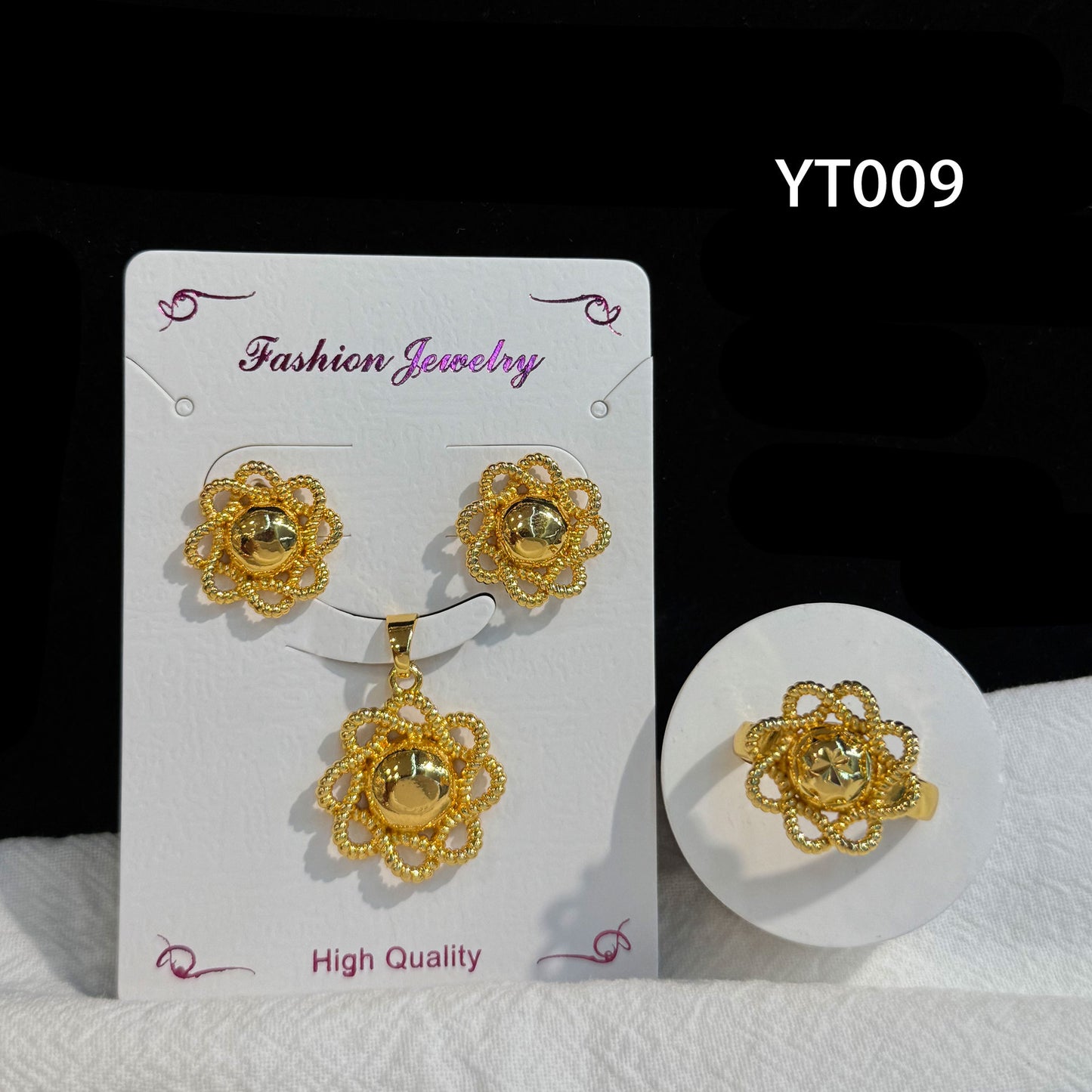 Gilding Hollow Pattern Niche Design Disc Pendants