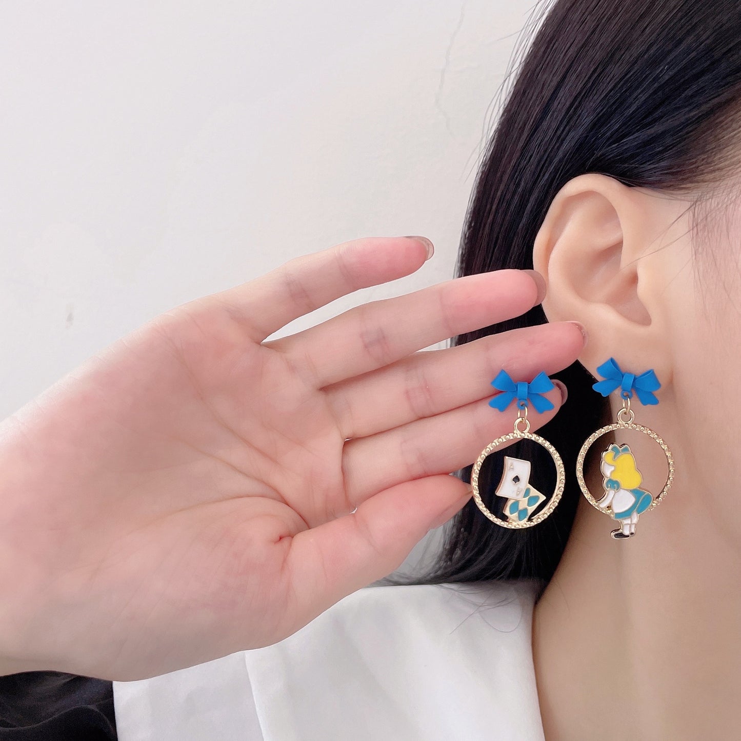 On The Run Princess Sweet Cute Stud Earrings