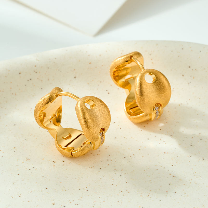 Pig Nose Chain Hook Copper Alloy Real Gold Plating Inlaid Earrings