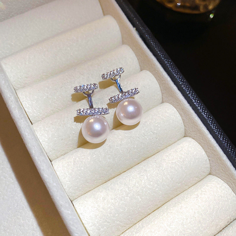 Fashion High-grade Zircon Pearl Niche Retro Earrings