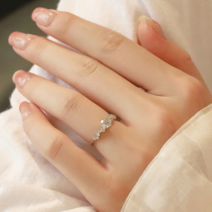Rhinestone Star Dream Female Light Luxury Minority Rings