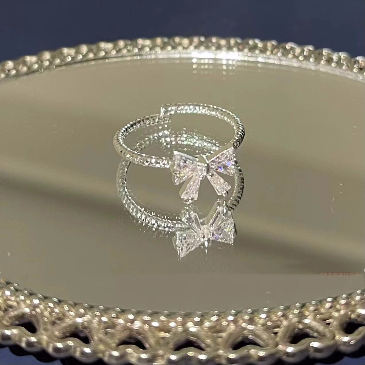 Women's Bowknot Zircon Light Luxury High-grade Exquisite Sweet Design Open Index Rings