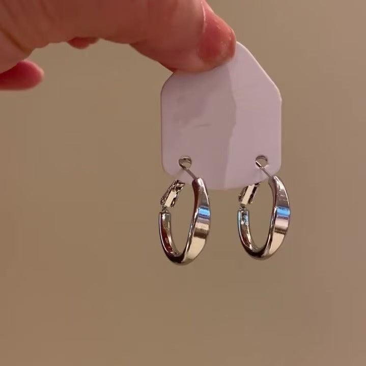 Women's Cool Style Eardrop Trendy Niche Design Unique Premium Ear Clip Earrings