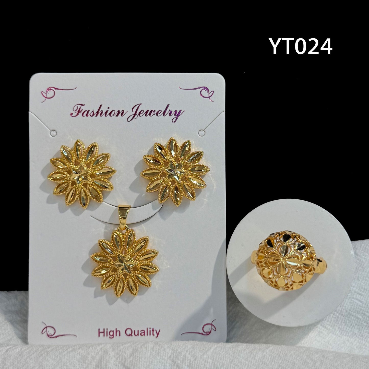Gilding Hollow Pattern Niche Design Disc Pendants