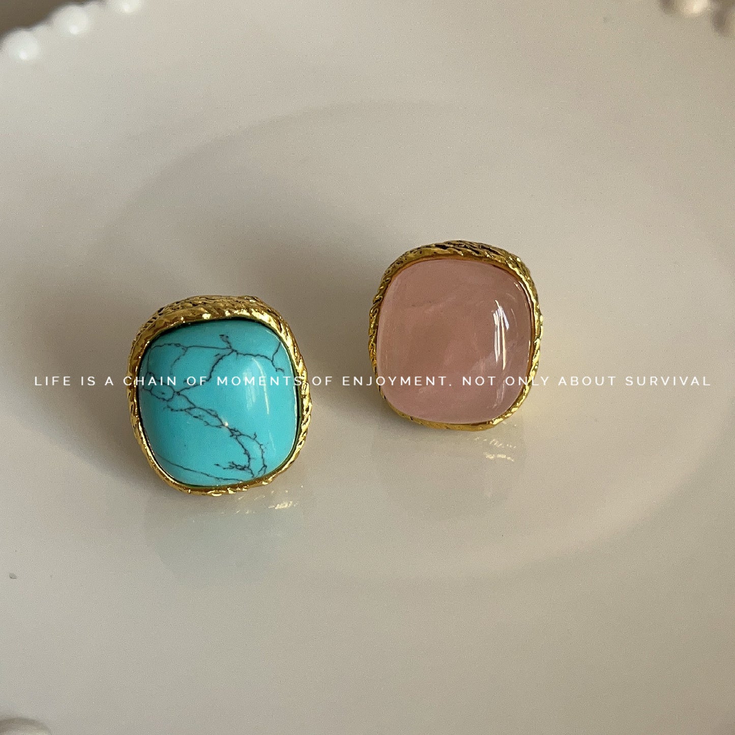 Women's Design Pink Crystal Fashionable Retro Metal Exaggerated Rings