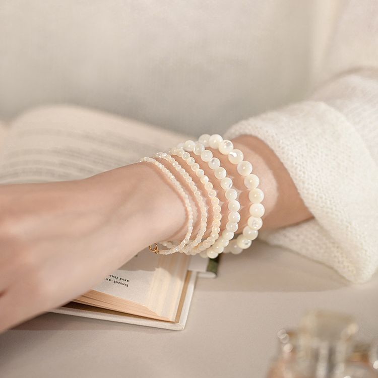 Women's White Dews Super Moisturizing Fresh Natural Shell Elastic Bracelets