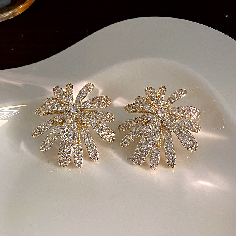 Women's Sier Needle Flower Color Zircon Mori Sweet Fashion Earrings