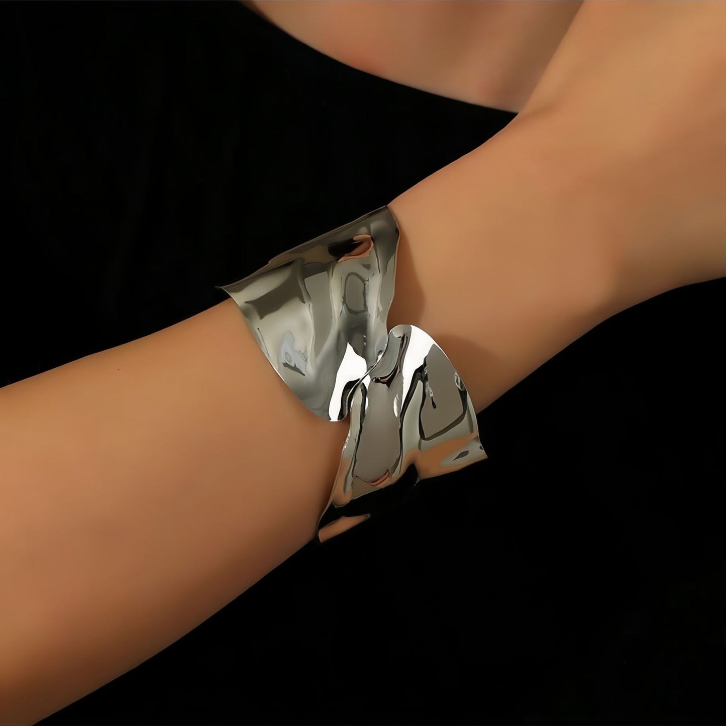Popular Simple Semicircle Hollow Shaped Trendy Bracelets