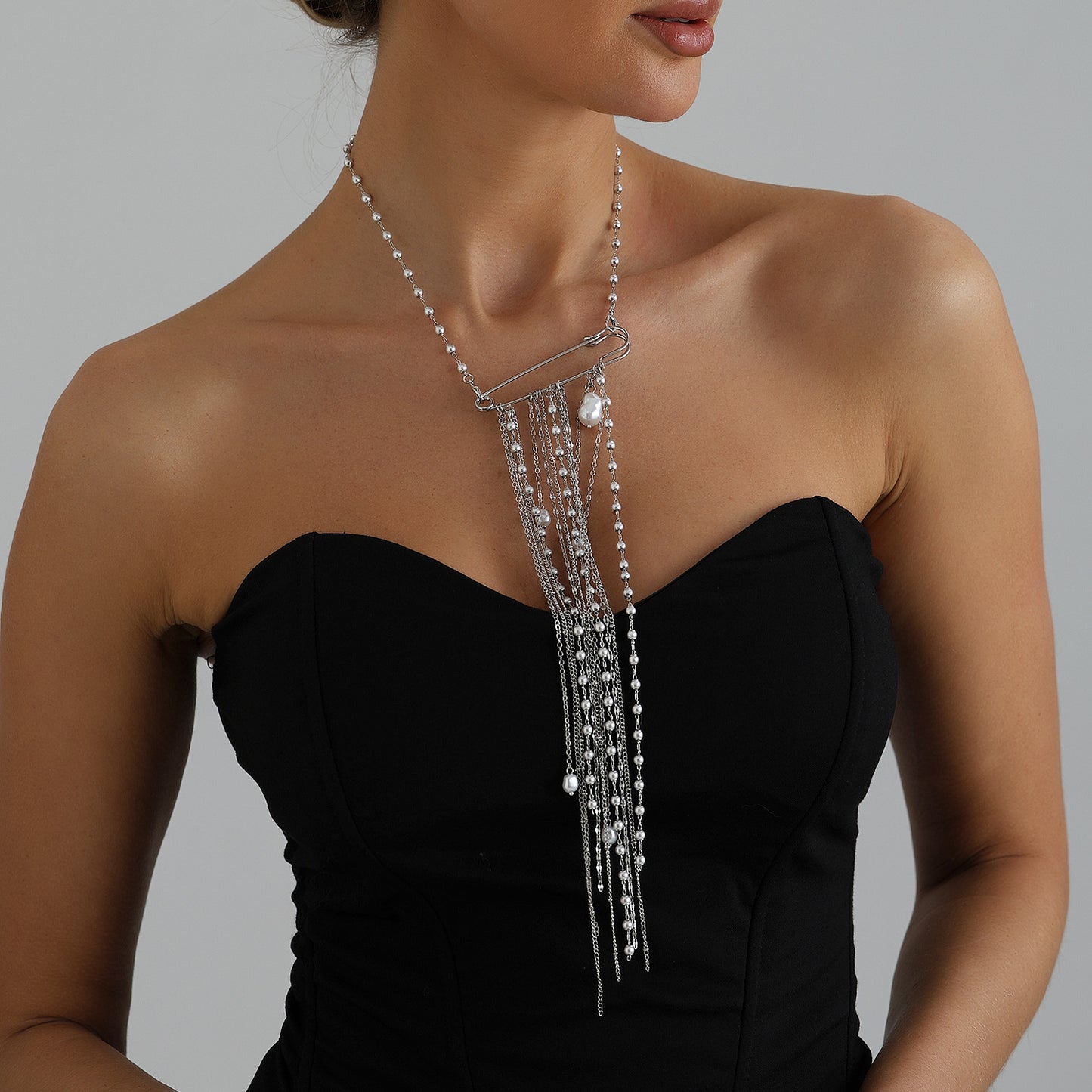 Style Pearl Tassel Brooch Female Hot Necklace