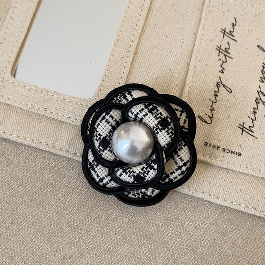 Classic Style Vintage Camellia Brooch Female Corsage Pin Brooches