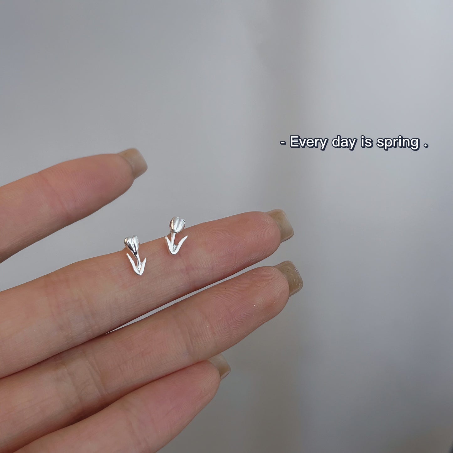 Women's Bone Niche Clips Light Luxury Elegant Stud Earrings