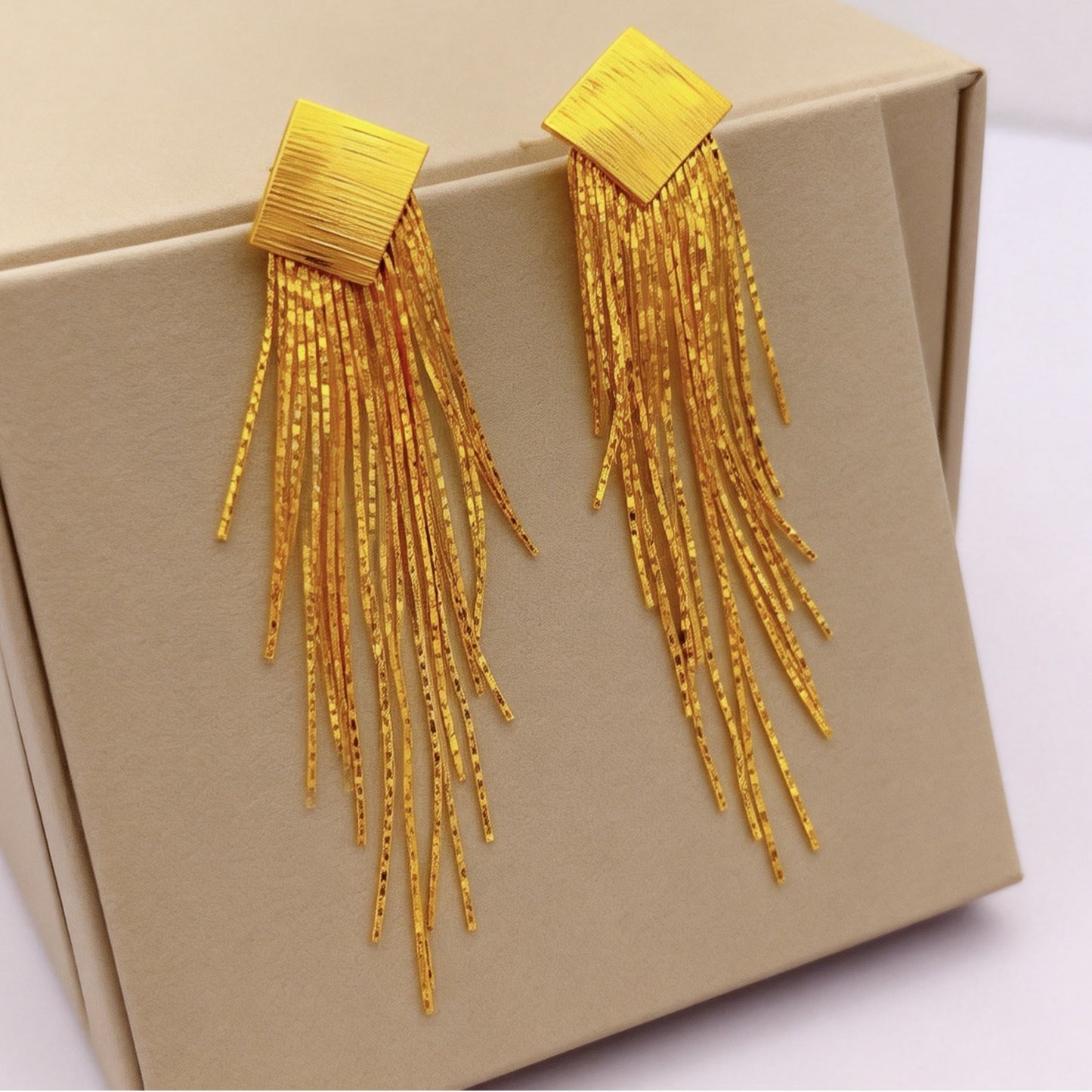 Style Geometric Ear Personality Trendy Light Luxury Stud Earrings