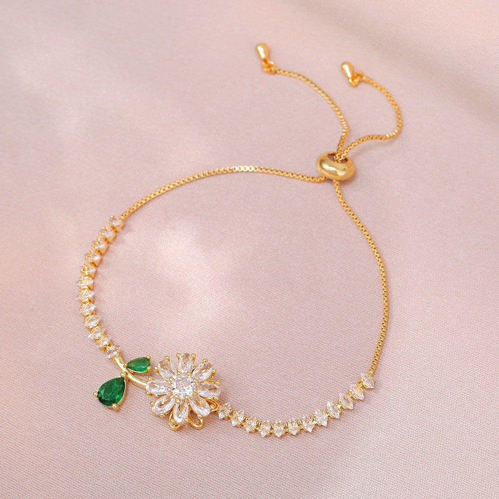 Female Five Petal Flower Fashion Bauhinia Rotatable Bracelet