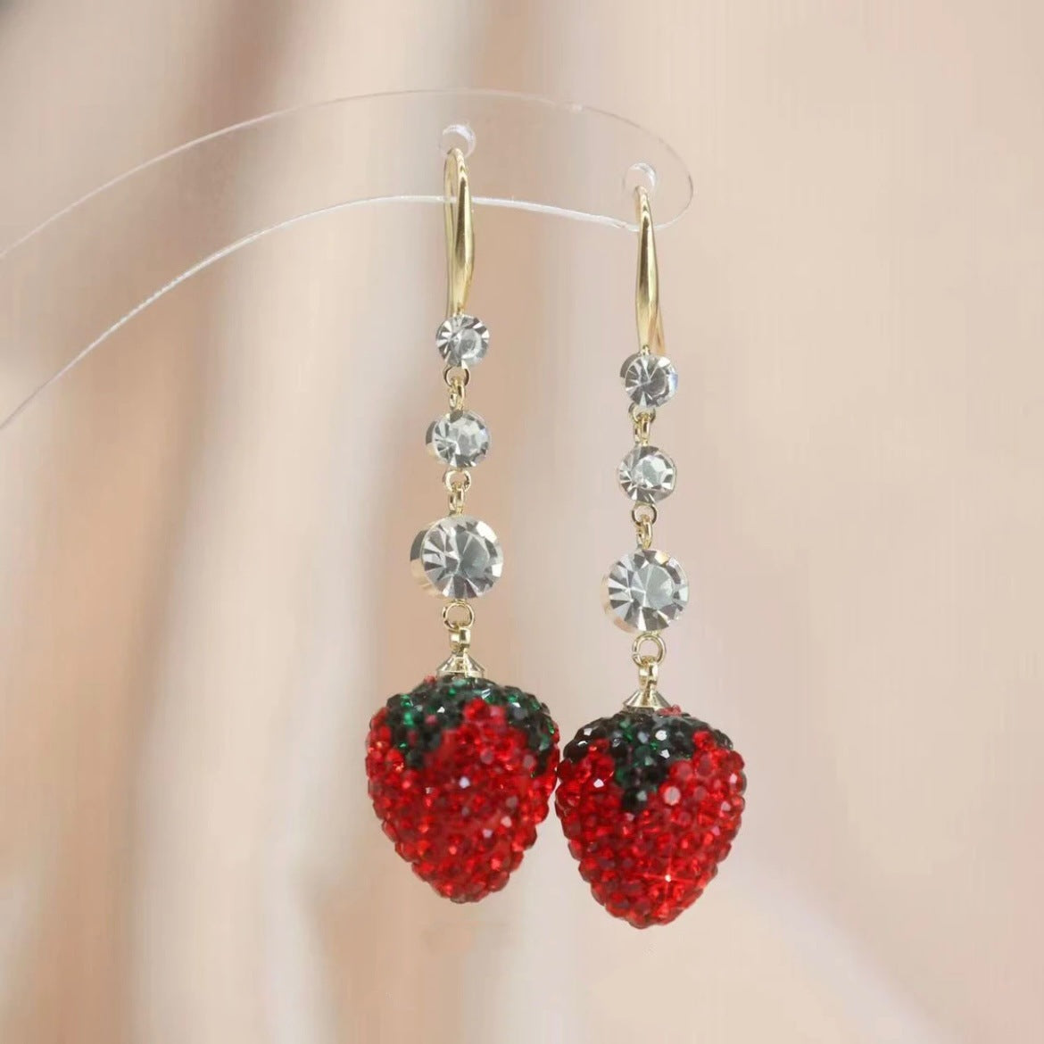 Strawberry Affordable Luxury Fashion Classic Gentle Earrings