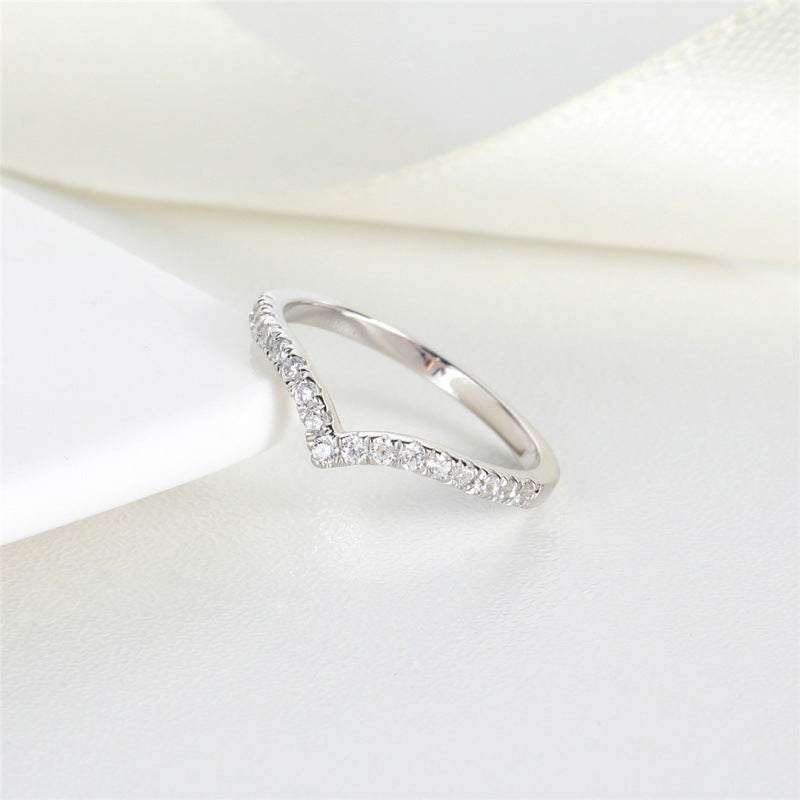 Moissanite V-shaped Row Diamond Stacked Female Rings