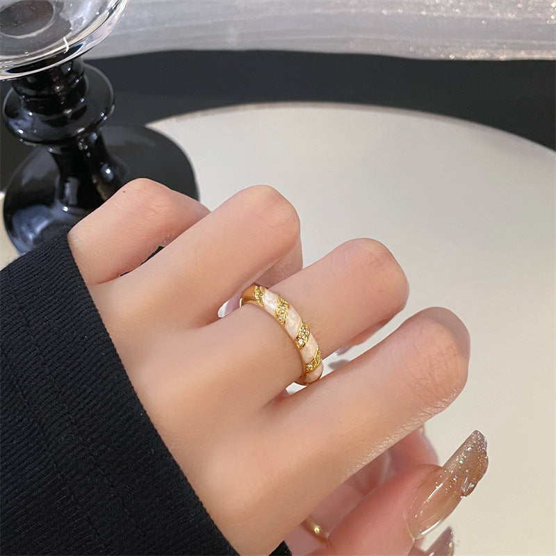 Women's Hollow Lace Trim Open-end Zircon Personalized Retro Style Rings