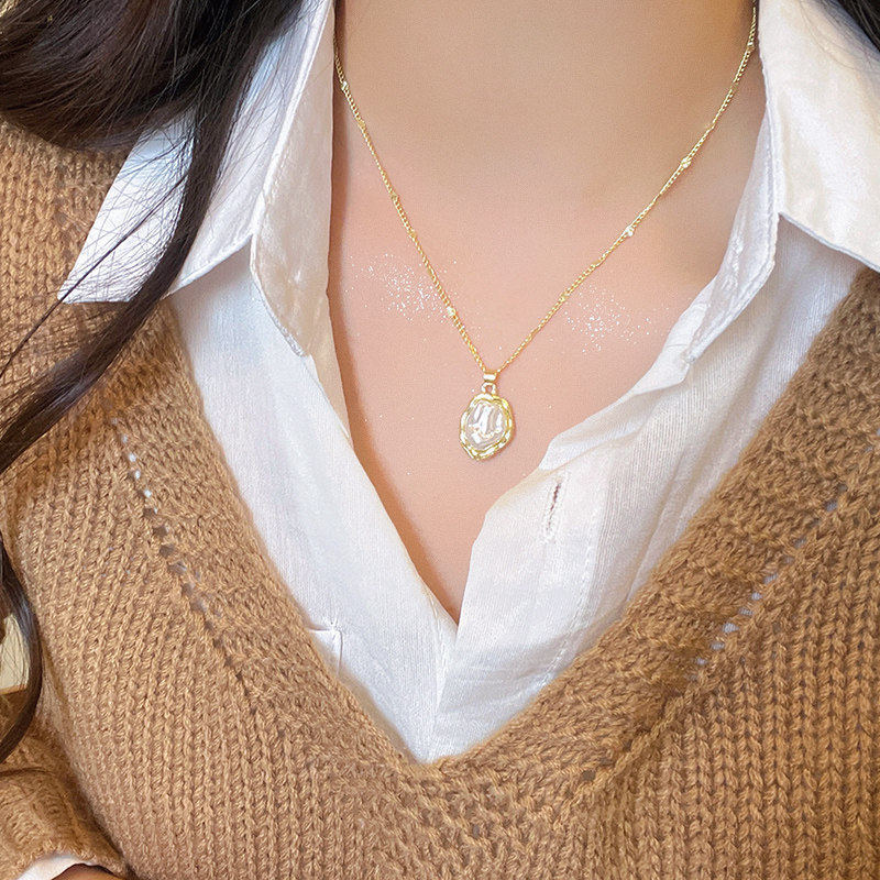 Women's Wind Clavicle Chain Design Love High-grade Necklace